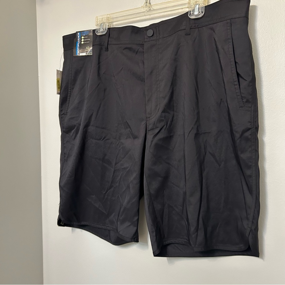 Roundtree & Yorke Mens Casual‎ Shorts 42  Black Flat Front Stretch Chino NWT New - Picture 2 of 9